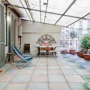 Joivy For 6 With Big Terrace In Centro Storico Milano